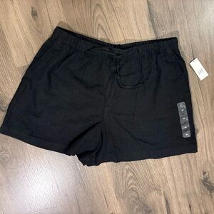 GAP Women's Classic Black Cargo Shorts